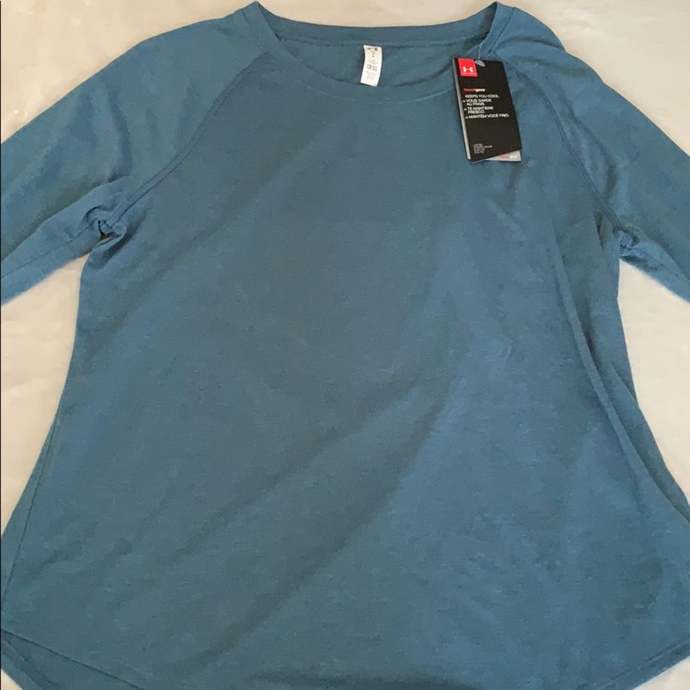 Underamour tee
